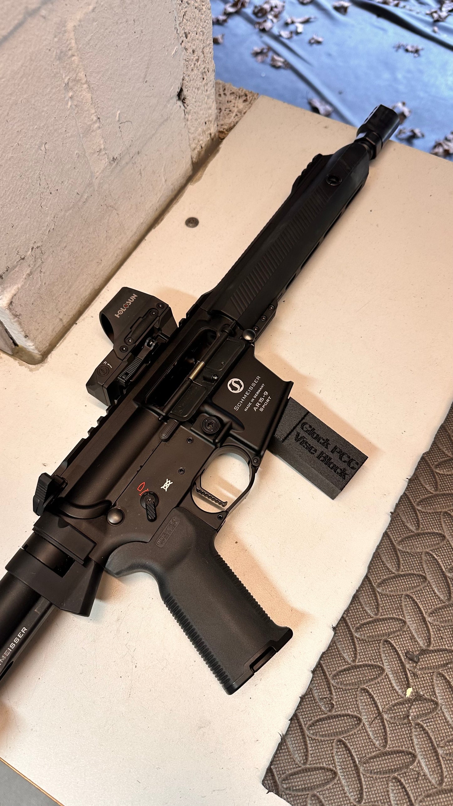 AR9 Montageblock Glock Magazinschacht